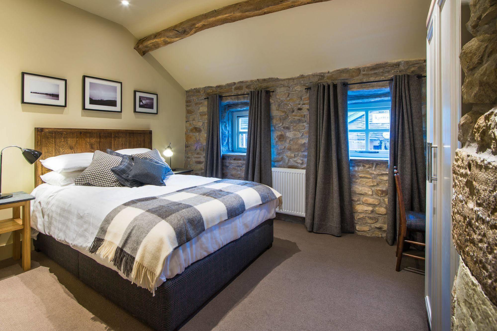 Barley Mow 4*